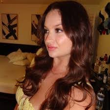 Taylor Hennessey's Instagram, Twitter & Facebook