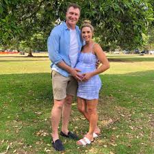 Listen live, read the latest tasmanian news, keep on top of weather conditions and find out how to win great prizes, 24 hours a day, 7 days a week. Red Wiggle Simon Pryce And Wife Lauren Hannaford Host Shower For Baby Boy Perthnow