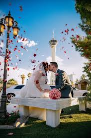 Disney Princess Wedding At Chapel Of The Flowers In Las Vegas Garden Wedding Locations In The City