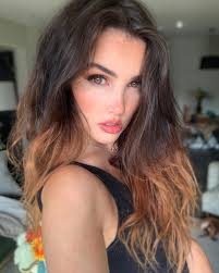 Mariah Mae's Instagram, Twitter & Facebook