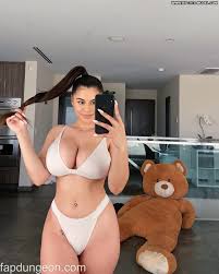 Emily Lynne Girl Sex Slim Patreon Thick Girl Naked Boobs Instagram -  Beautiful Influencers Gone Wild