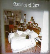 Paramedics were called to jackson's rented bel air home by a staff member at 12:21 pst, and they arrived five minutes later to find the star not breathing. Shocking Pics Of Michael Jackson S Body Shown At Trial