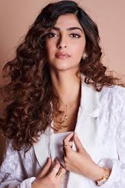 To make hair wavy, take a section of hair and place your straightener close to the root. 4 Bollywood Approved Wavy Hairstyles And How To Master Them Vogue India