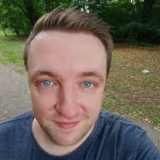 Kelly Ryals's Instagram, Twitter & Facebook