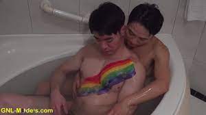 Enjoying a very relaxing💆‍♂️ and cute soak in the bath 🛀with pec worship  and nipple play! - BoyFriendTV.com