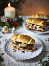 We Re All Agreed That Leftovers Are The Best Bit Right We Used Leftover Turkey And Stuffing To Fill Our Delici Lunchtime Meals Quick Easy Meals Easy Meals
