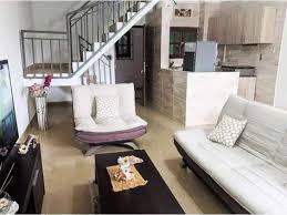 2 Pieces Plaisir Aux Couples Et Voyageurs A Destination Abidjan En 2020 Avec Images Appartement Meuble Mobilier De Salon Appartement