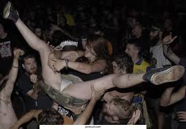 Slutty crowd-surfer | PicToCum