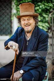 Zucchero sugar fornaciari he's an italian musician. Pin Auf Sweet Sugar Zucchero
