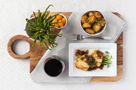 Fletan Avec Salsa Verde In 2020 Food Platters Food Yum