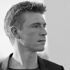 Stream Holly Driver music