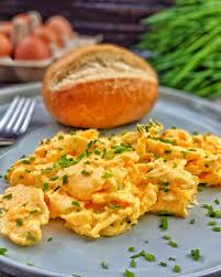 Das Perfekte Ruhrei Ist Fur Mich Das Beste An Einem Gelungenen Fruhstuck Ob Am Wochenende Zum Gemutlichen Sonntags Perfektes Ruhrei Ruhrei Lebensmittel Essen