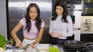 Kylie Jenner And Karrueche Team Up To Make Tacos Shrimp Taco Recipes Taco Recipes Shrimp Tacos