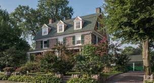 Welcome To The Immaculate Completely Restored Dutch Colonial In Its 115 Year History This Home Has Had Only 2 Families That Have Call Dutch Colonial Old Houses Old House Dreams