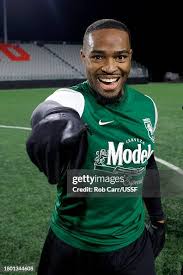 20 Photos & High Res Pictures