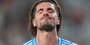 Rodrigo De Paul lo hizo de nuevo: el jugado cambio de look, junto a su  hija, a horas de la final de la Copa América