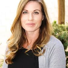 Shauna Bell's Instagram, Twitter & Facebook