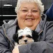 Kelly Seago's Instagram, Twitter & Facebook