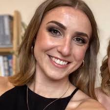 Shannon Morton's Instagram, Twitter & Facebook