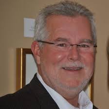 M. Bryan McMahon — Résidence funéraire Steve L. Elkas