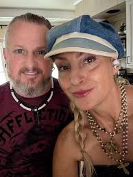 How to make dry damaged hair healthy for highlights?