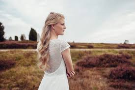 Suchen sie nach brautkleider in landkreis region hannover oder inserieren sie einfach und kostenlos ihre anzeigen. Brautmode Aus Hannover Elementar I Moderne Brautkleider