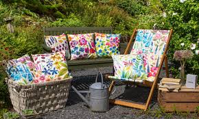 Tu silla de comedor, con estilo y funcionalidad. Decoracion Terrazas Como Elegir Las Mejores Telas De Exterior Para La Terraza O El Jardin