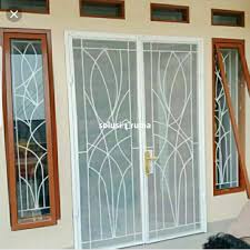 Beli pintu minimalis besi online berkualitas dengan harga murah terbaru 2021 di tokopedia! Harga Pintu Besi Kawat Nyamuk Dan Panel Besi Minimalis Solusiruma Com