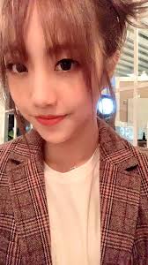 前天又上狼人殺，宣傳4/28要上架的新歌《愛到明仔載》❤️（大家筆記起來！） 4/19 若是一個人首播！主題曲就是《愛到明仔載》喔✨  所以明天不直播，跟我一起追劇～😍😍 （在公視台語台、華視、netflix、catchplay、MOD都有喔！）