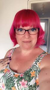 Anushka Gibson Personal Freelance Hairdressing