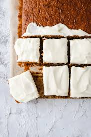 Pumpkin Spice Cake Vom Blech Mit Frischkase Frosting Recipe Pumpkin Spice Cake Fall Dessert Recipes Pumpkin Recipes Easy