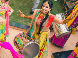 And how can a wedding be complete without that perfect tadka of latest bollywood dance songs of 2019? Indian Wedding Songs 2021 List Bollywood Wedding Dance Songs Top Music Songs 2020 2021