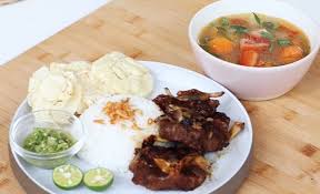 Duh, bisa bikin diet gagal. Chef Devina Berbagi Resep Sop Buntut Bakar Ala Restoran Okezone Lifestyle