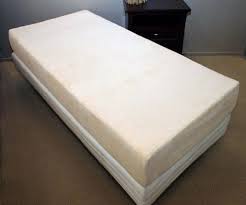 Twin 12 Deluxe Double Air Flow Memory Foam Mattress With 5 5lb Density Viscoelastic Memory Foam By Sleepshop Memory Foam Mattress Foam Mattress Tempurpedic