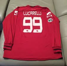 One subject of discussion was the possibility of livorno travelling to cuba to play a charity match, but it never came to fruition. Maglia Lucarelli Livorno A Bari Kijiji