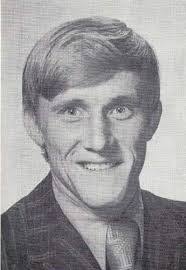 Ronnie Fewell's Instagram, Twitter & Facebook