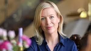 Recension: Karin Collins avslutar sin Hangötrilogi med kusligt aktuell  krigsskildring