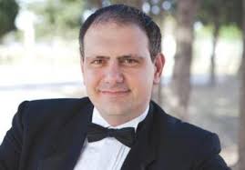 Bass in full glory at St James Cavalier