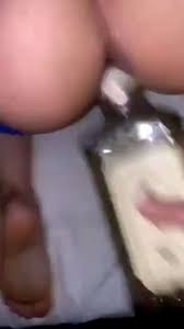 Une bouteille de jack pour ma pute | Balance Ta Nude