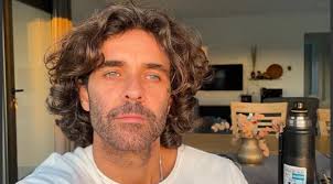 Qué respondió a las críticas. Lo Nuevo De Mariano Martinez Se Lanza Como Cantante