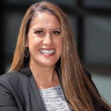 Tamara Paul's Instagram, Twitter & Facebook