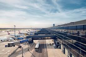 Последние твиты от vienna airport (@flughafen_wien). Vienna Airport No Twitter Verkehrsergebnis Janner 2021 Die Luftfahrt Leidet Weiterhin Massiv Unter Der Covid 19 Pandemie Passagierruckgang Setzt Sich Auch Im Neuen Jahr Fort 240 118 Passagiere 90 5 In Der Flughafen Wien Gruppe 198 295 90 5