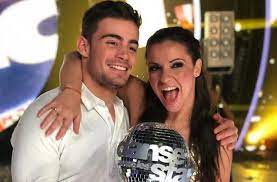 Résumé des prestations des finalistes américaines, vidéos, classement des notes, les commentaires des juges, les candidats , performance de nelly, le classement final. Clement Remiens Est Le Grand Gagnant De Danse Avec Les Stars