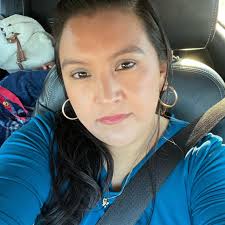 Un distrito escolar en Texas alerta que la migra podría subirse a los  autobuses escolares 🚨