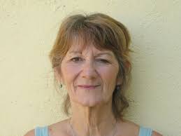 Elise Stuart's Instagram, Twitter & Facebook