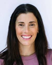 Laura Cheatham's Instagram, Twitter & Facebook