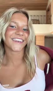 Where Does Paislee Nelson Get Her Clothes? Discover Her Favorite Brands and  Style Tips