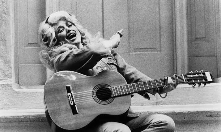Dolly Parton - This Day In Music