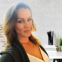 Vanessa Pope's Instagram, Twitter & Facebook