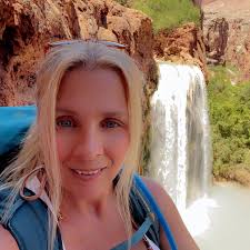 If you need that, I got it(the purse)."